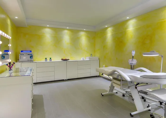 Mercure Rhodes Alexia & (adults Only) Rhodes City