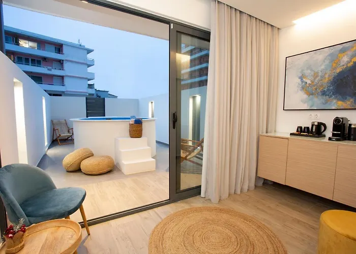 Mercure Rhodes Alexia & (adults Only) מלון